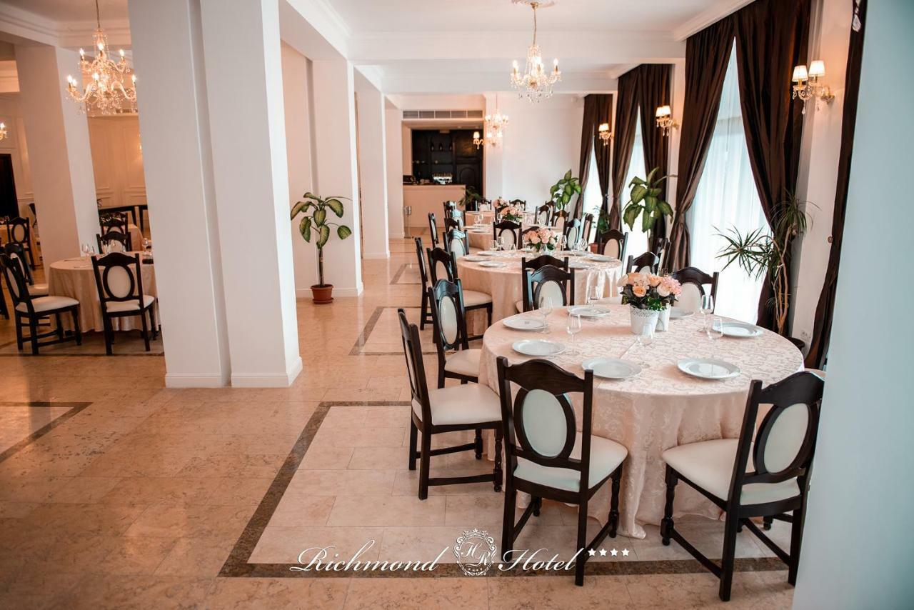 Richmond Hotel Mamaia Exterior foto
